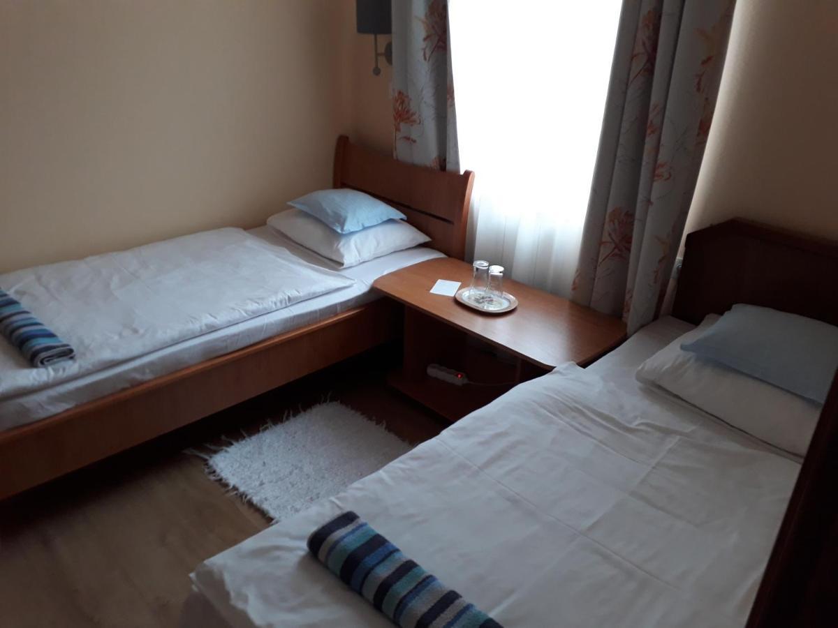 Szilvia Panzio Gyomaendrod Bed & Breakfast Dış mekan fotoğraf