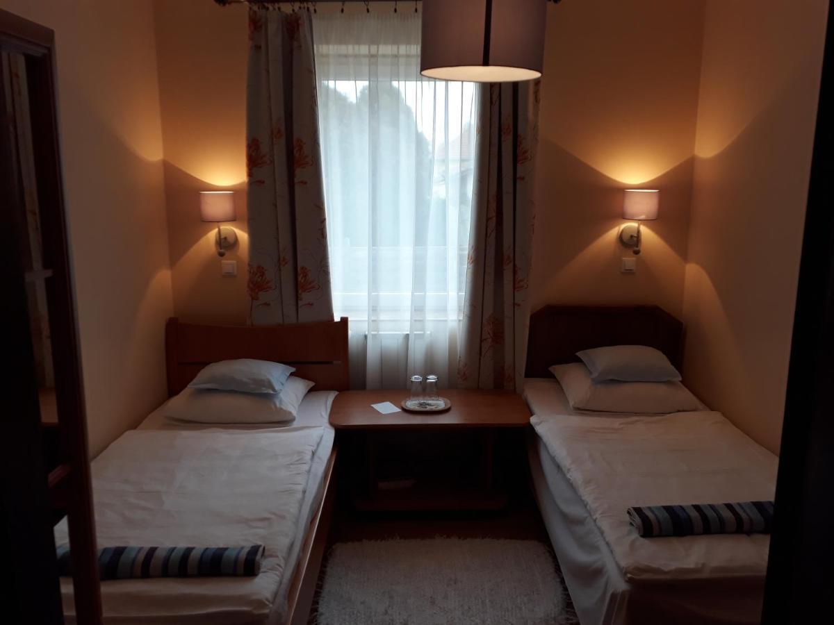 Szilvia Panzio Gyomaendrod Bed & Breakfast Dış mekan fotoğraf