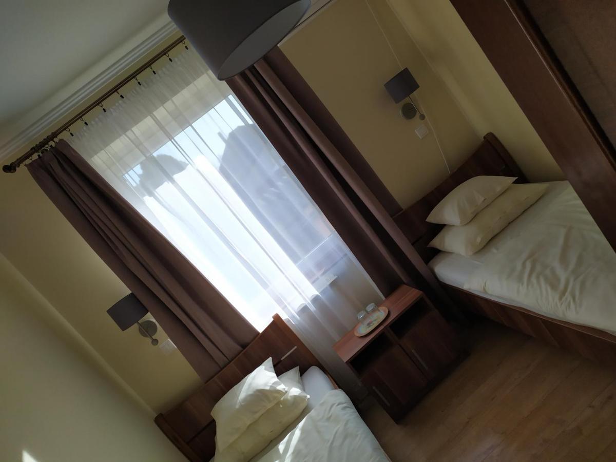 Szilvia Panzio Gyomaendrod Bed & Breakfast Dış mekan fotoğraf