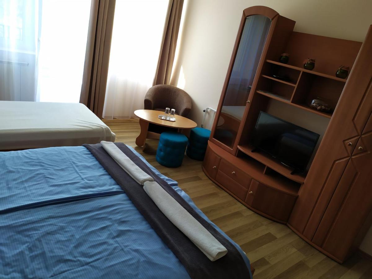 Szilvia Panzio Gyomaendrod Bed & Breakfast Dış mekan fotoğraf