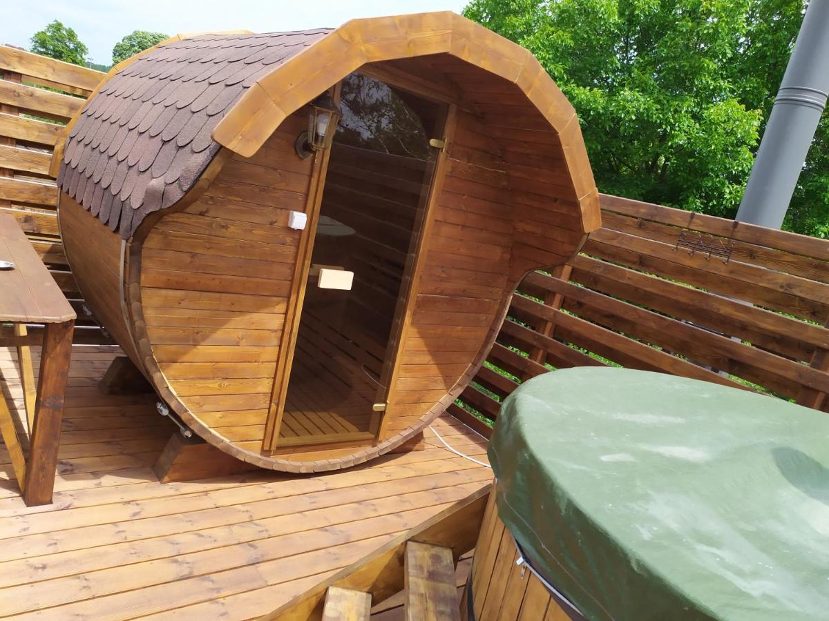Szilvia Panzio Gyomaendrod Bed & Breakfast Dış mekan fotoğraf