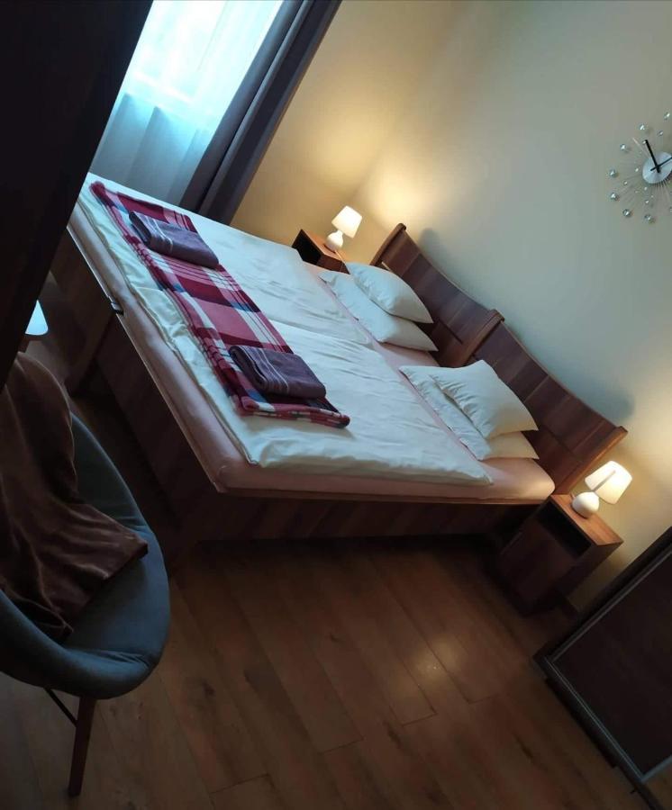 Szilvia Panzio Gyomaendrod Bed & Breakfast Dış mekan fotoğraf