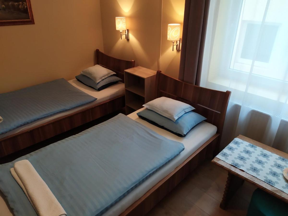 Szilvia Panzio Gyomaendrod Bed & Breakfast Dış mekan fotoğraf