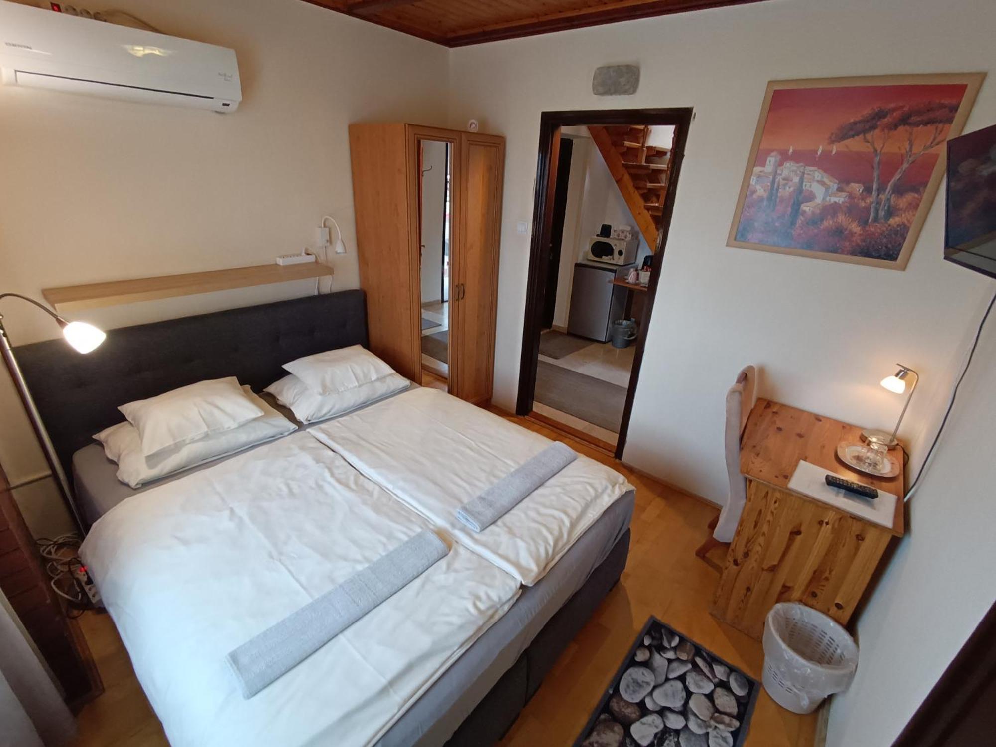 Szilvia Panzio Gyomaendrod Bed & Breakfast Dış mekan fotoğraf