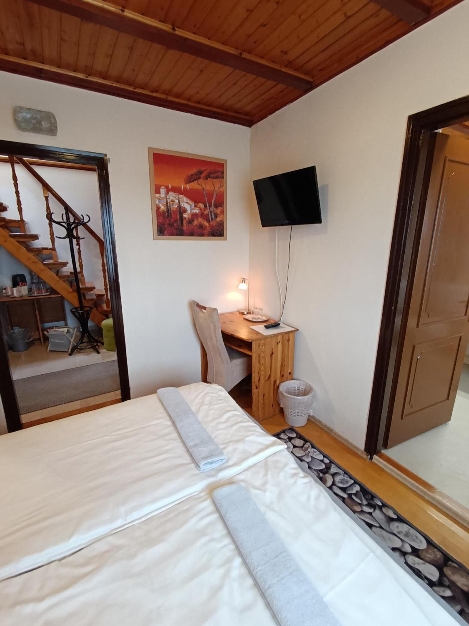 Szilvia Panzio Gyomaendrod Bed & Breakfast Dış mekan fotoğraf