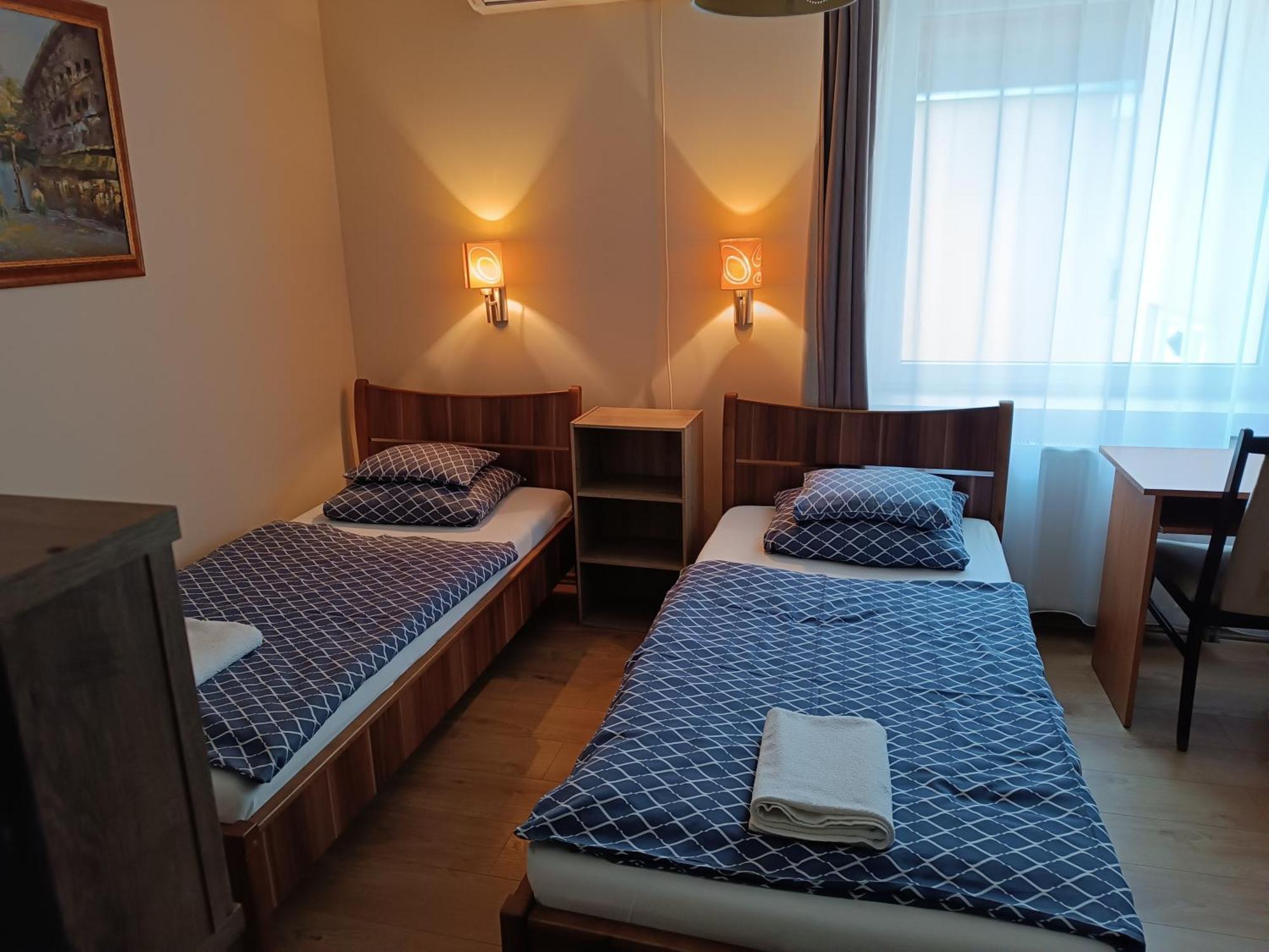 Szilvia Panzio Gyomaendrod Bed & Breakfast Dış mekan fotoğraf